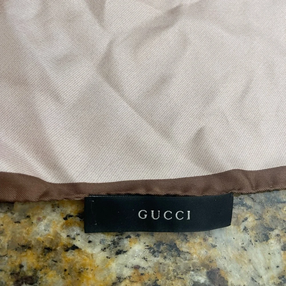 Gucci Silk Gucci Link Scarf - Picture 5 of 5